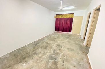 (LOWCOST) Flat Taman Puncak Kinrara 2 Puchong Selangor