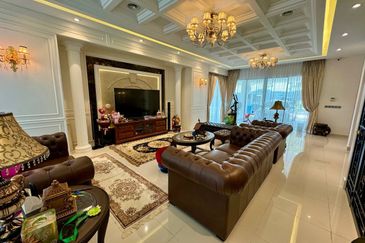 (PRIVATE ELEVATOR)(FULLY FURNISHED) Corner Lot 3.5 Storey Superlink Terrace With Private Elevator Duta Villa @ Setia Alam