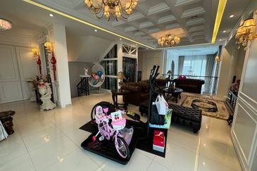 (PRIVATE ELEVATOR)(FULLY FURNISHED) Corner Lot 3.5 Storey Superlink Terrace With Private Elevator Duta Villa @ Setia Alam