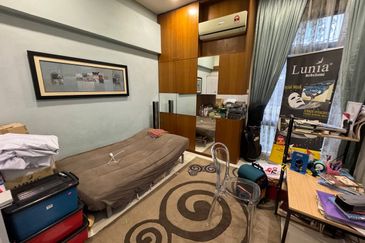 (RENOVATED) 3 Storey Bungalow @ Casabella, Kota Damansara PJ (Type D)