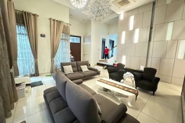 (RENOVATED) 3 Storey Bungalow @ Casabella, Kota Damansara PJ (Type D)