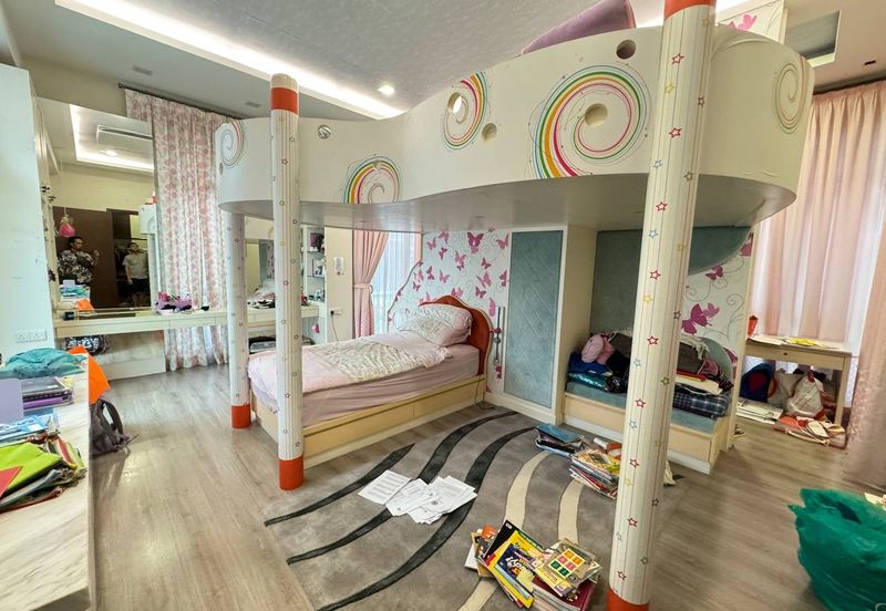 (RENOVATED) 3 Storey Bungalow @ Casabella, Kota Damansara PJ (Type D)