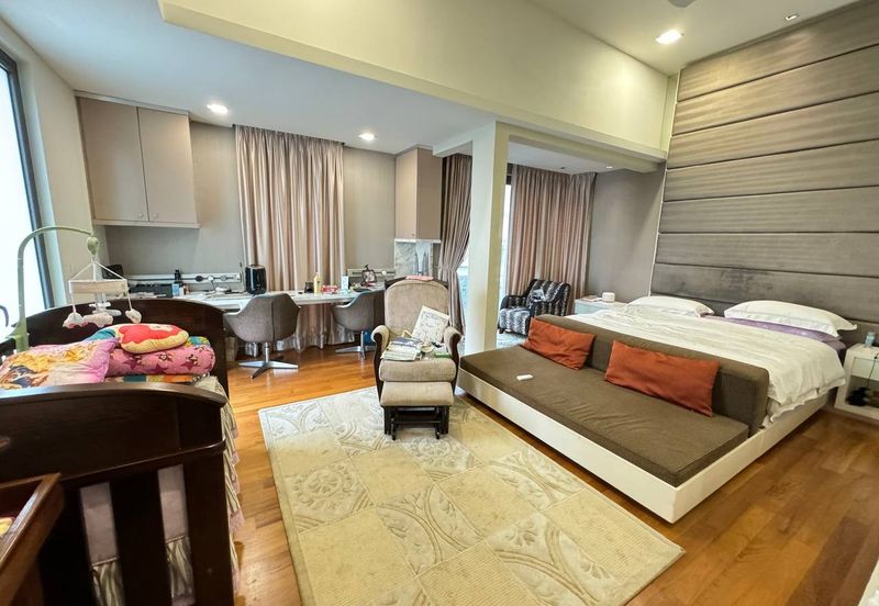 (RENOVATED) 3 Storey Bungalow @ Casabella, Kota Damansara PJ (Type D)