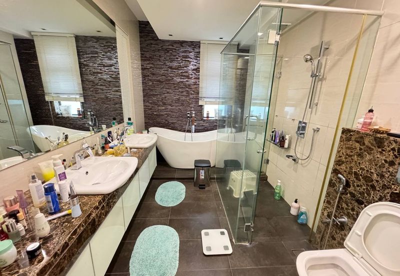 (RENOVATED) 3 Storey Bungalow @ Casabella, Kota Damansara PJ (Type D)