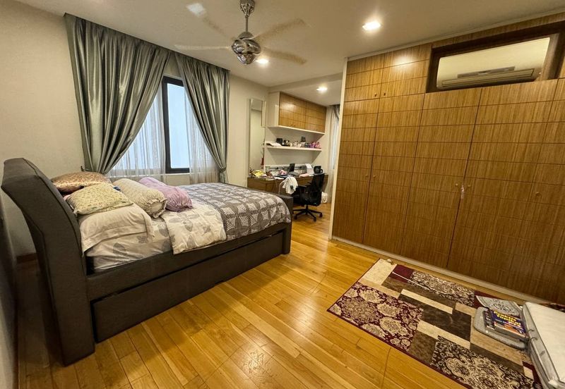 (RENOVATED) 3 Storey Bungalow @ Casabella, Kota Damansara PJ (Type D)