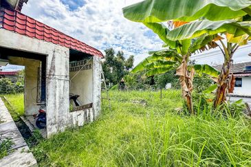 (CORNER LOT) Single Storey Terrace, Taman Rasah Jaya, Seremban