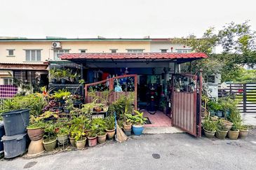(RENOVATED) 2 Storey Terrace, Taman Sri Haneco, Semenyih