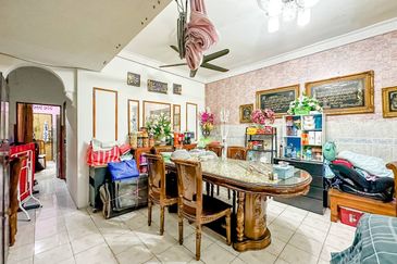 (RENOVATED) 2 Storey Terrace, Taman Sri Haneco, Semenyih