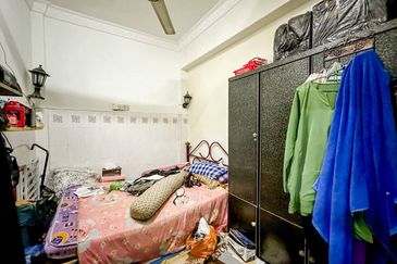 (RENOVATED) 2 Storey Terrace, Taman Sri Haneco, Semenyih