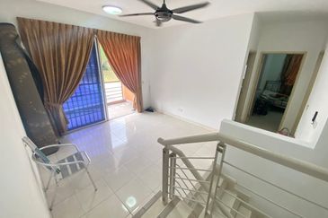 (GATED GUARDED) Corner Lot 2 Storey Terrace Setia Indah Setia Alam, Selangor