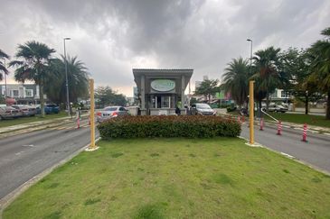 (GATED GUARDED) Corner Lot 2 Storey Terrace Setia Indah Setia Alam, Selangor