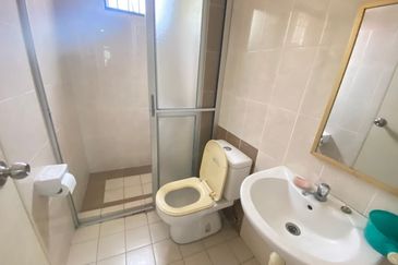 (GATED GUARDED) Corner Lot 2 Storey Terrace Setia Indah Setia Alam, Selangor