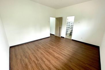 (RENOVATED) 2 Storey Terrace House Taman Asa Jaya, Kajang