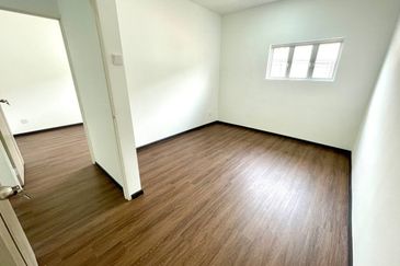 (RENOVATED) 2 Storey Terrace House Taman Asa Jaya, Kajang