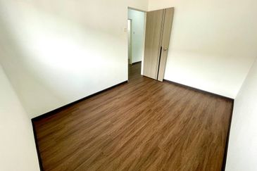 (RENOVATED) 2 Storey Terrace House Taman Asa Jaya, Kajang