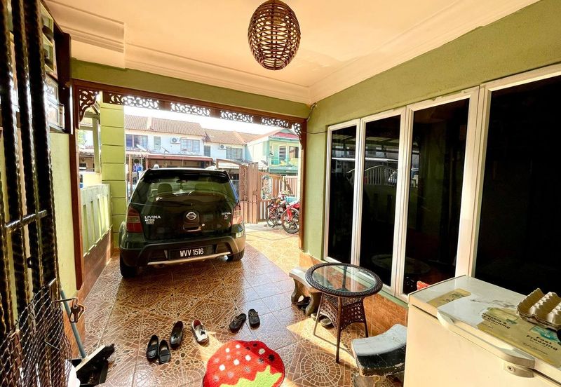 ( FULLY EXTENDED) Intermediate 2 Storey Taman Kantan Permai, Kajang