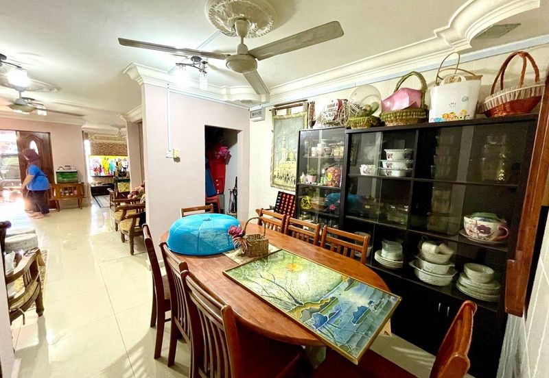 ( FULLY EXTENDED) Intermediate 2 Storey Taman Kantan Permai, Kajang