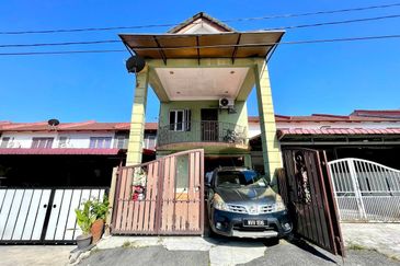 ( FULLY EXTENDED) Intermediate 2 Storey Taman Kantan Permai, Kajang