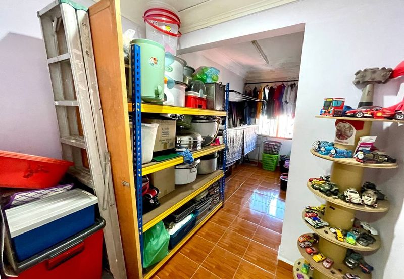 ( FULLY EXTENDED) Intermediate 2 Storey Taman Kantan Permai, Kajang