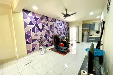 (GATED GUARDED) Radius Residence, Selayang Heights (Condominium)