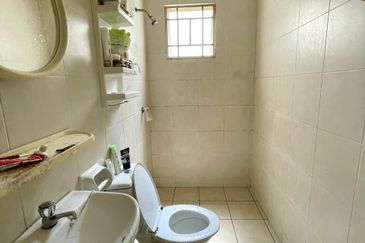 (GATED GUARDED) Radius Residence, Selayang Heights (Condominium)