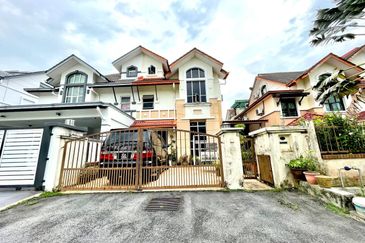 (GATED GUARDED)(FACING PLAYGROUND) Semi-D 2.5 Storey Cluster House, Ascot Hill Residences, Bukit Rahman Putra, Sungai Buloh