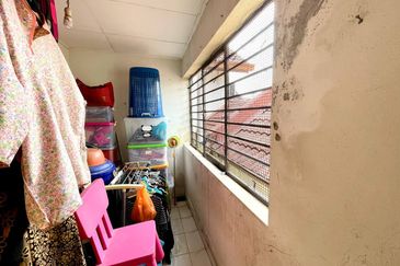 (GATED GUARDED)(FACING PLAYGROUND) Semi-D 2.5 Storey Cluster House, Ascot Hill Residences, Bukit Rahman Putra, Sungai Buloh