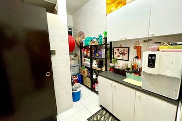 (GATED GUARDED)(FACING PLAYGROUND) Semi-D 2.5 Storey Cluster House, Ascot Hill Residences, Bukit Rahman Putra, Sungai Buloh