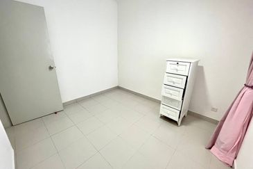 (FREEHOLD)(GATED GUARDED) D’Cerrum @ Pangsapuri Serumpun, Setia Ecohill Semenyih