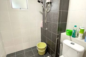 (FREEHOLD)(GATED GUARDED) D’Cerrum @ Pangsapuri Serumpun, Setia Ecohill Semenyih