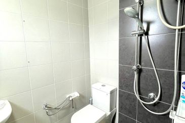 (FREEHOLD)(GATED GUARDED) D’Cerrum @ Pangsapuri Serumpun, Setia Ecohill Semenyih