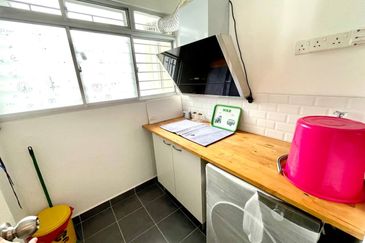 (FREEHOLD)(GATED GUARDED) D’Cerrum @ Pangsapuri Serumpun, Setia Ecohill Semenyih