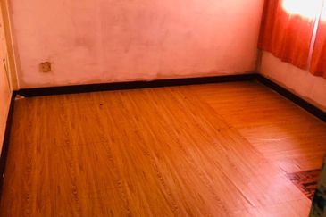 (FREEHOLD)(INVESTMENT) Sri Kemuning Apartment, Kota Kemuning