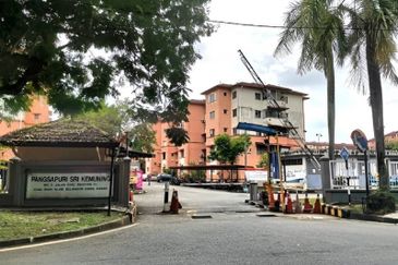 (FREEHOLD)(INVESTMENT) Sri Kemuning Apartment, Kota Kemuning