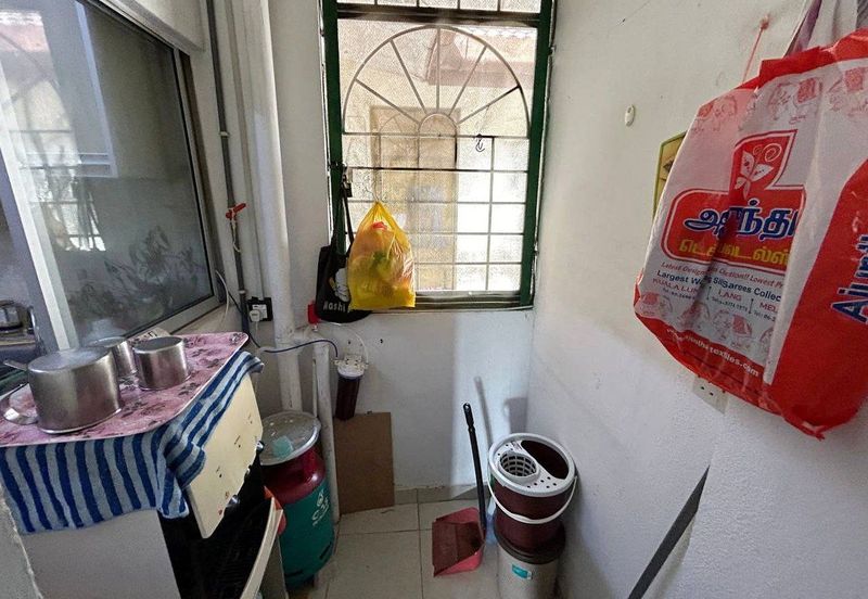 (FREEHOLD) Jasmine Court Apartment, Jalan Bandar Puchong Jaya 