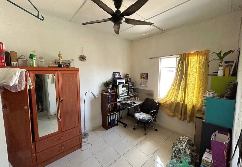 (FREEHOLD) Jasmine Court Apartment, Jalan Bandar Puchong Jaya 