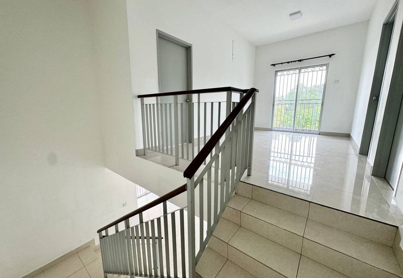 (CORNER LOT) 2 Storey Terrace Taman Kayangan, Mantin, N. Sembilan