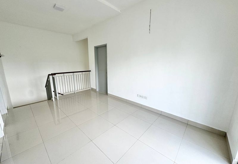 (CORNER LOT) 2 Storey Terrace Taman Kayangan, Mantin, N. Sembilan