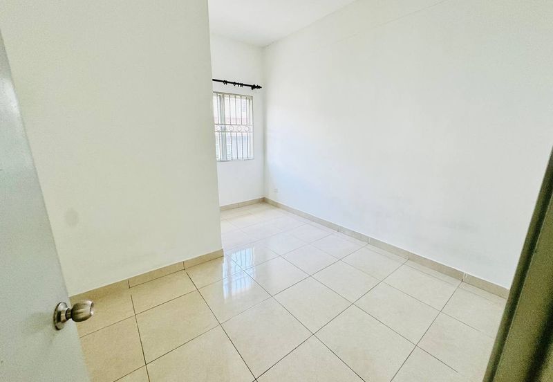 (CORNER LOT) 2 Storey Terrace Taman Kayangan, Mantin, N. Sembilan