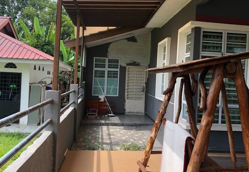 (END LOT) 2 Storey Cluster House Taman Impian Indah Pontian, Johor