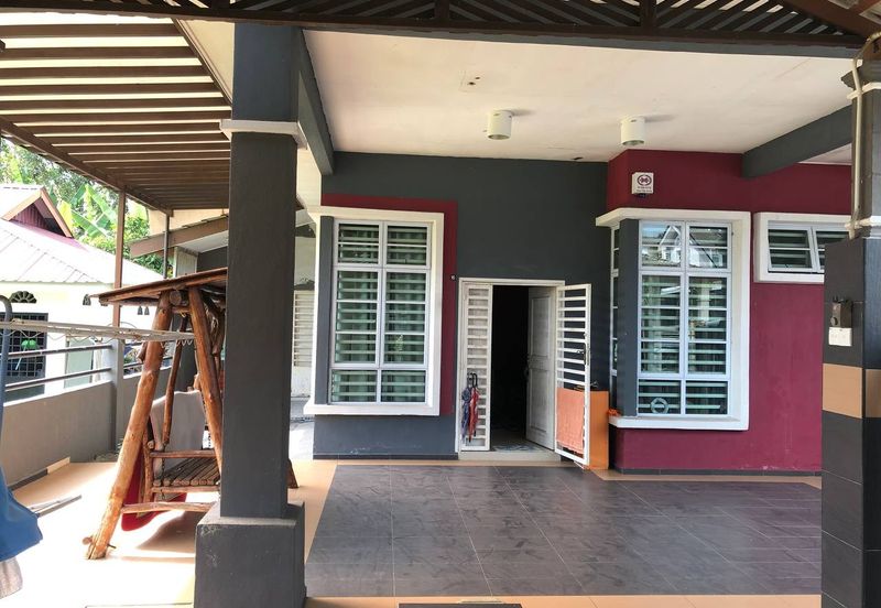 (END LOT) 2 Storey Cluster House Taman Impian Indah Pontian, Johor