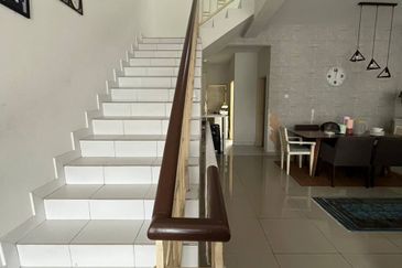 (GATED GUARDED) 2 & Half Storey Terrace House Bandar Seri Alam, Masai