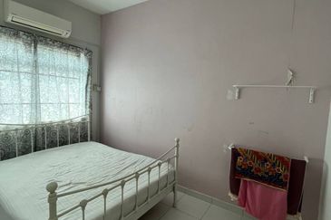 (GATED GUARDED) 2 & Half Storey Terrace House Bandar Seri Alam, Masai