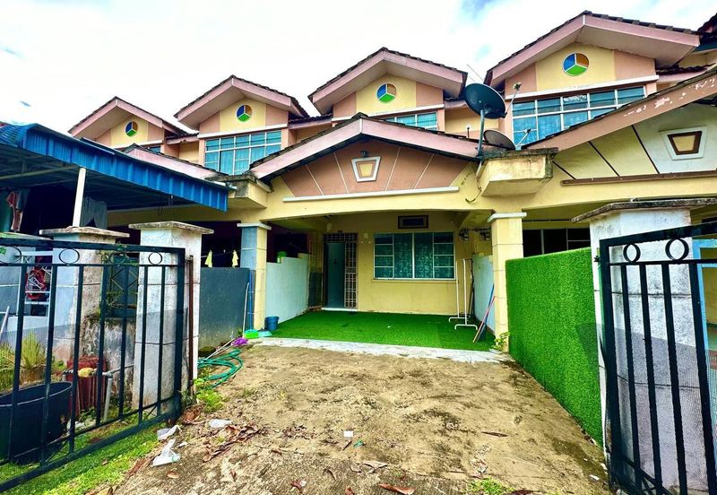 (EXTENDED) 2 Storey Terrace Jalan Kijang Taman Scientex 81700 Pasir Gudang, Johor