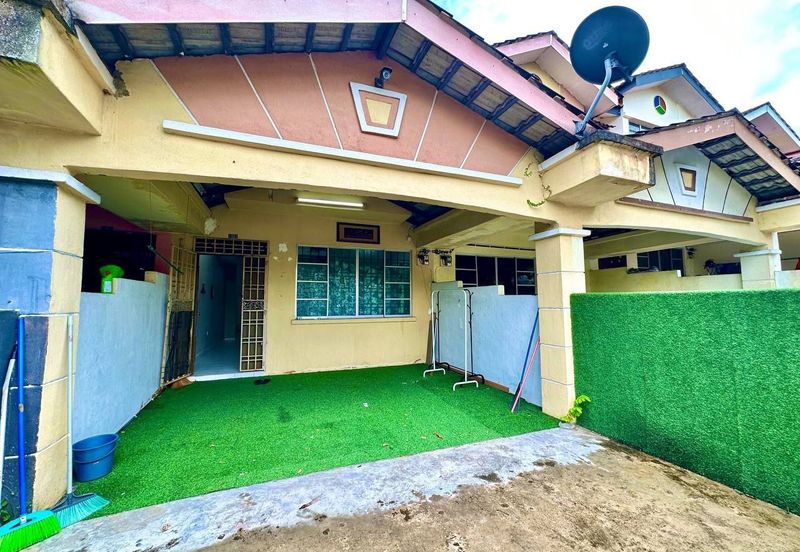 (EXTENDED) 2 Storey Terrace Jalan Kijang Taman Scientex 81700 Pasir Gudang, Johor