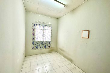 (EXTENDED) 2 Storey Terrace Jalan Kijang Taman Scientex 81700 Pasir Gudang, Johor