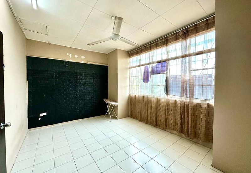 (EXTENDED) 2 Storey Terrace Jalan Kijang Taman Scientex 81700 Pasir Gudang, Johor