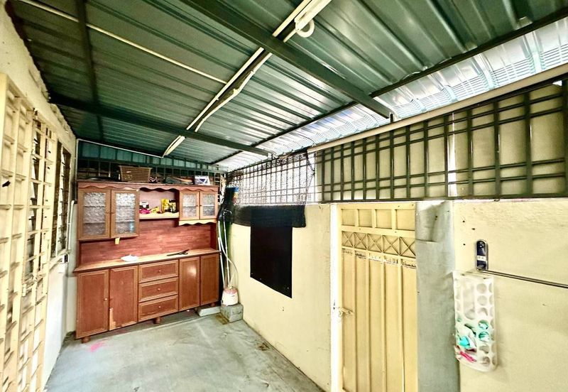 (EXTENDED) 2 Storey Terrace Jalan Kijang Taman Scientex 81700 Pasir Gudang, Johor