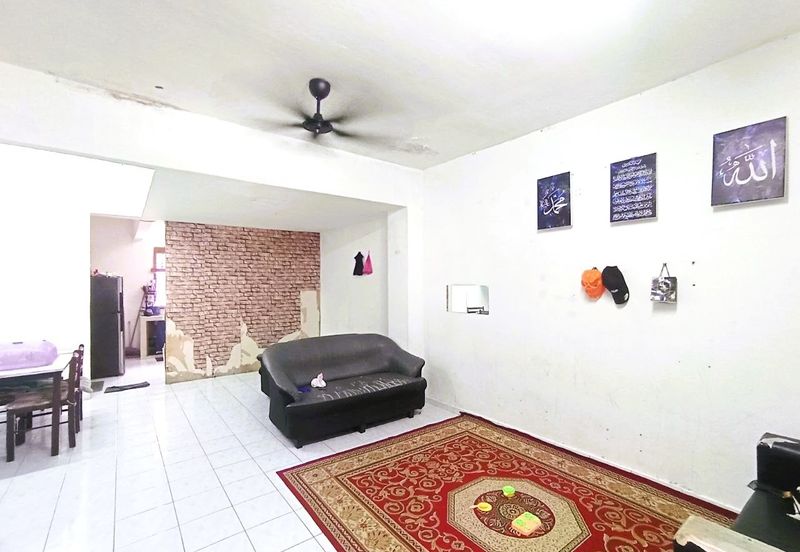 (RENOVATED) Intermediate 2 Storey Taman Kota Masai, Pasir Gudang