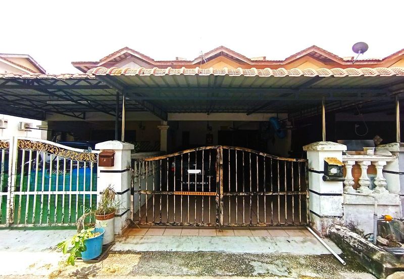 (RENOVATED) Intermediate 2 Storey Taman Kota Masai, Pasir Gudang